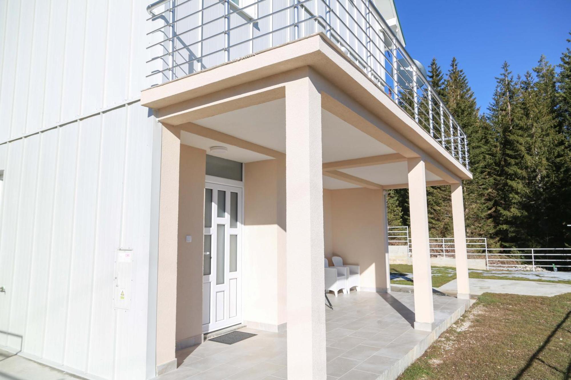 Hillside Apartments Zabljak  Luaran gambar